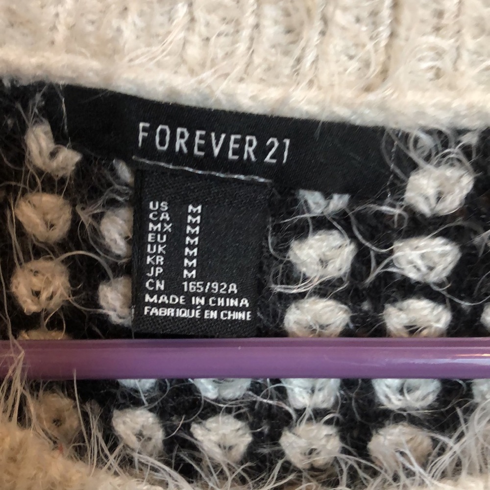 Sweater - Picture 3 of 5